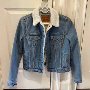 LEVI Denim Jacket with shearling lining XS